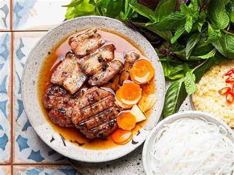  Bún Chả Hanoi: Tatlı ve Ekşi Bir Korelasyonla Kendinizi Buldunuz mu?